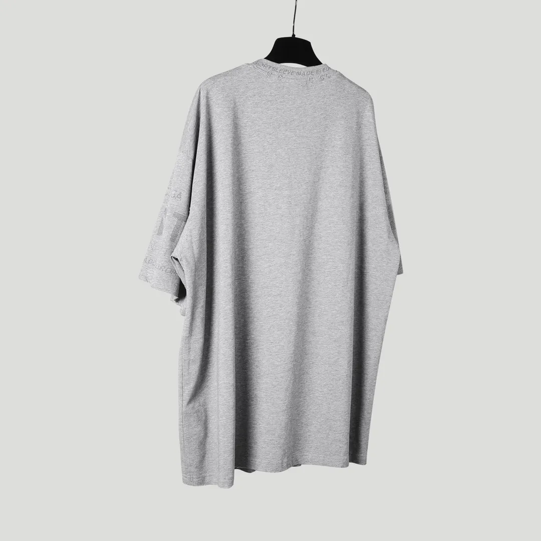 𝐁a𝐋en𝐂i𝐆a ：𝐁A𝐋EN𝐂IA𝐆A/ ；PRINT T ： 32 240 - # # 23ss Same Style ❗️❗️❗️ size：xs s m l